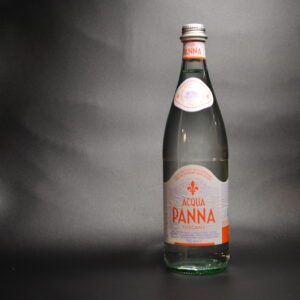 Aqua Panna groot – Drankjes bij Nassen Amsterdam