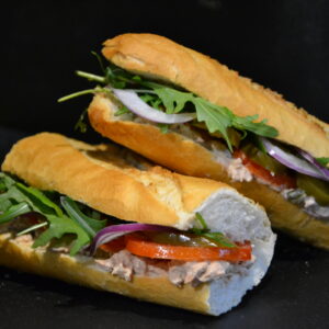 Broodje Spicy Nassen Tonijnsalade – Broodjes van Nassen Amsterdam