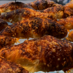 Kaascroissant – Croissants & snacks bij Nassen Amsterdam